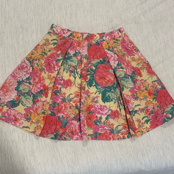 Zara Floral Skirt - Picture 1 of 3